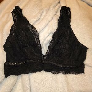 VICTORIA'S SECRET black lacie bralette deep V plunge lingerie medium